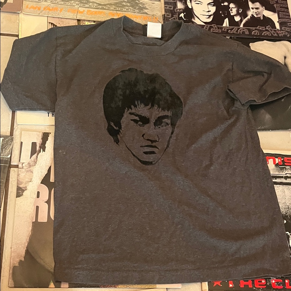 Vintage Bruce Lee novelty tee shirt, unisex. XS. Good vintage condition. Rare